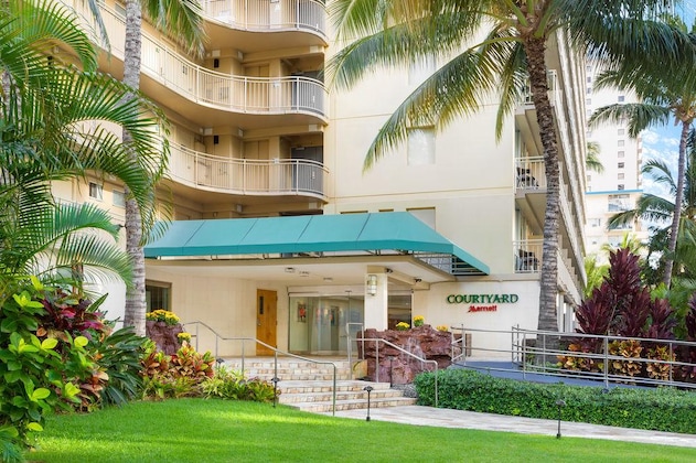 Gallery - Courtyard By Marriott Waikiki Beach