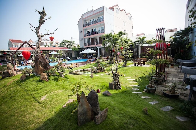 Gallery - Grassland Hotel