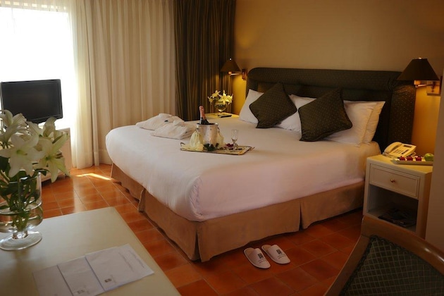 Gallery - Radisson Hotel Plaza Del Bosque