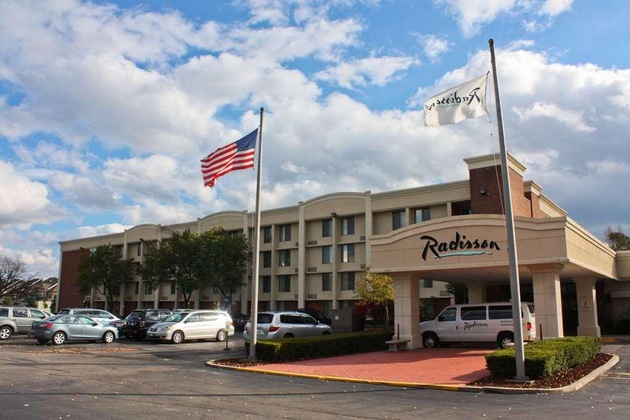 Gallery - Radisson Rochester Airport