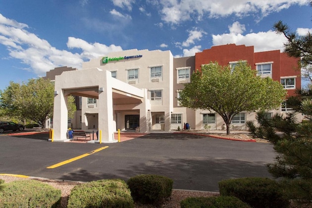 Gallery - Holiday Inn Express And Suites Santa Fe, An Ihg Hotel