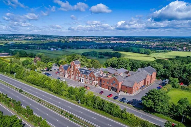 Gallery - The Hog's Back Hotel & Spa Farnham