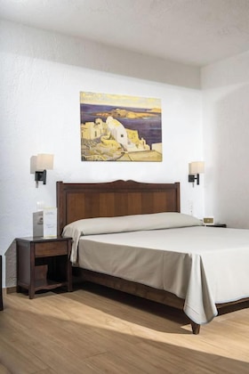 Gallery - Hersonissos Village Hotel & Bungalows