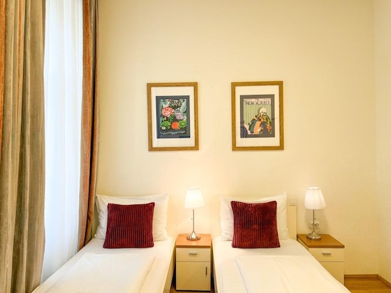 Gallery - Riess City Rooms - Self Check-In