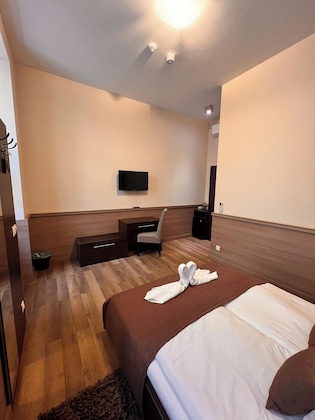 Gallery - Central Hotel 21