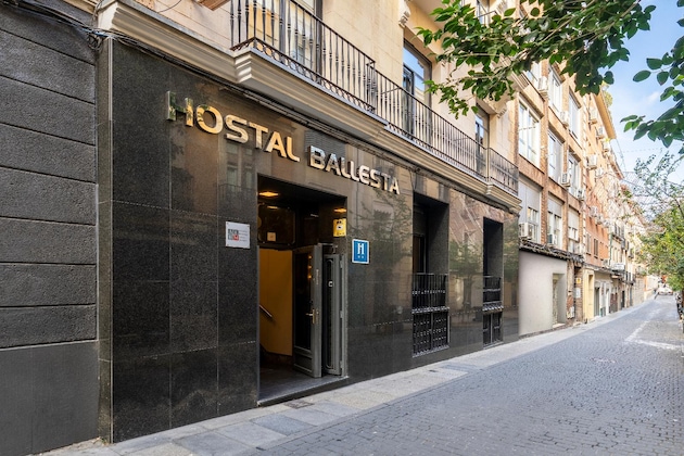 Gallery - Hostal Ballesta
