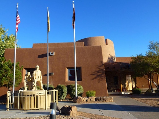 Gallery - Holiday Inn Express & Suites Albuquerque Historic Old Town, An Ihg Hotel