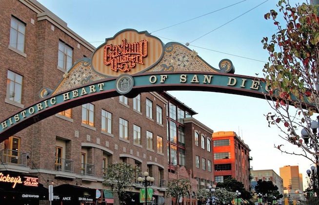 Gallery - The Little Italy Hotel Downtown San Diego