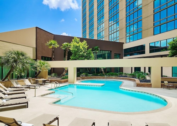 Gallery - Doubletree By Hilton San Antonio Airport