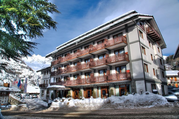 Gallery - Hotel Cresta Et Duc