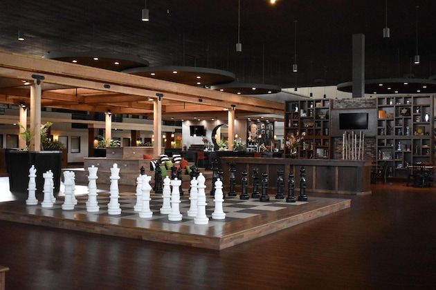 Gallery - Coco Key Omaha Hotel And Water Resort