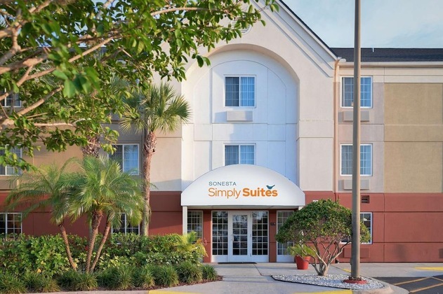 Gallery - Sonesta Simply Suites Clearwater