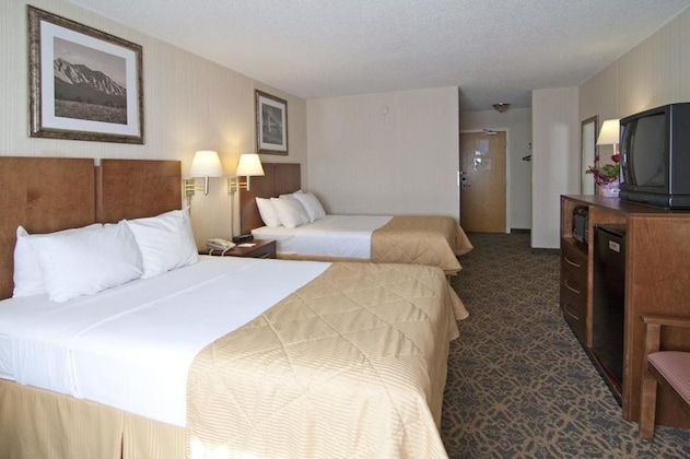 Gallery - Clarion Inn