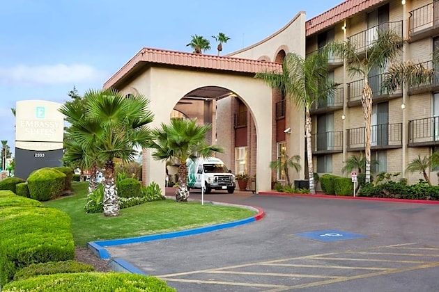 Gallery - Embassy Suites by Hilton Phoenix Airport