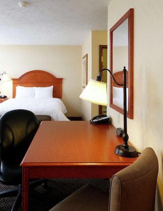 Gallery - Hampton Inn Waterloo Cedar Valley