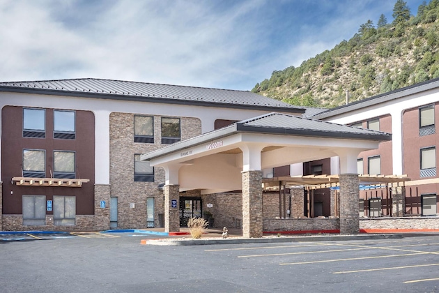 Gallery - Hampton Inn Durango