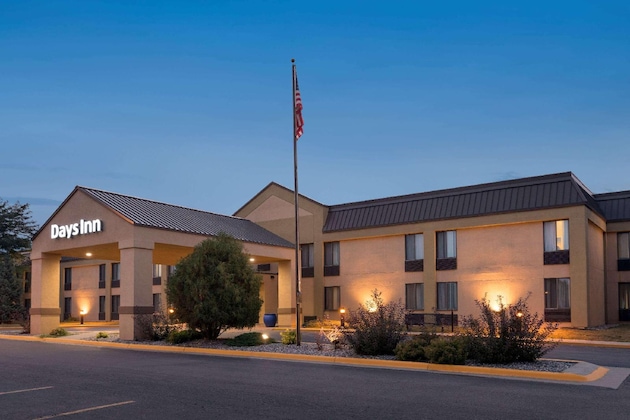 Gallery - Days Inn By Wyndham Fargo