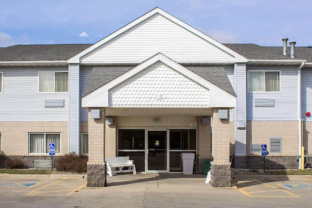 Gallery - Quality Inn & Suites