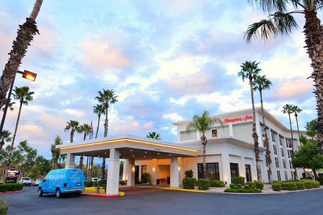 Gallery - Hampton Inn Tucson Airport