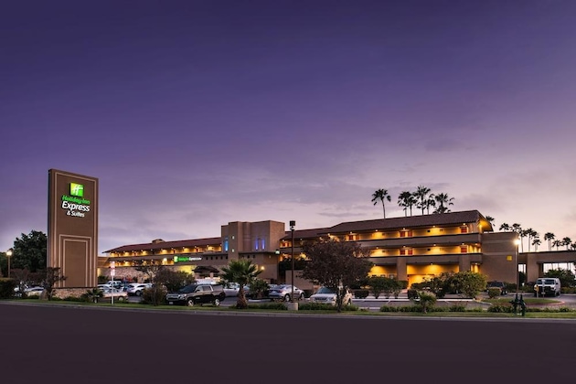Gallery - Holiday Inn Express Hotel & Suites Ventura Harbor