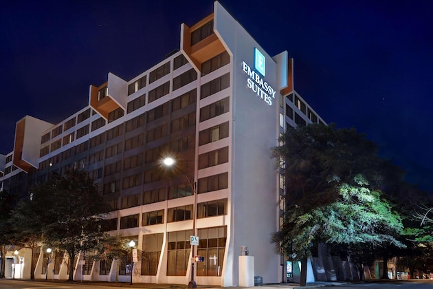 Gallery - Embassy Suites Winston Salem