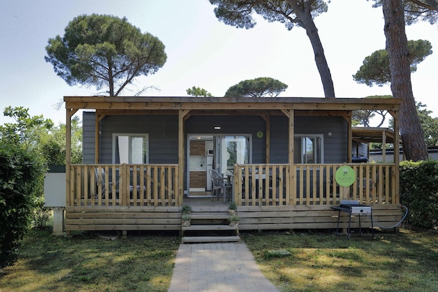 Gallery - Hu Park Albatros Village