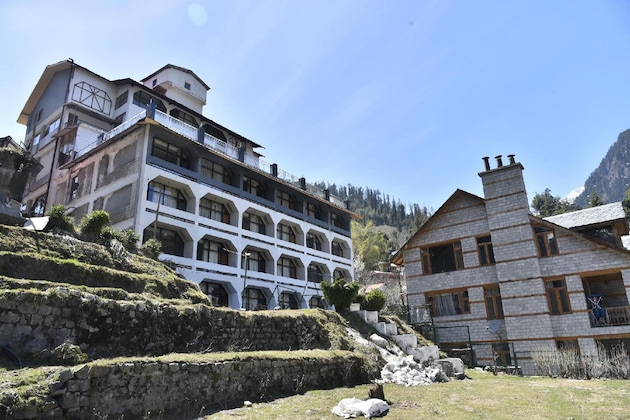Gallery - Hotel Snowcrest Manor