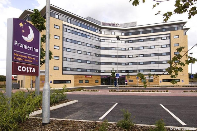 Gallery - Premier Inn Manchester Airport (Ft)