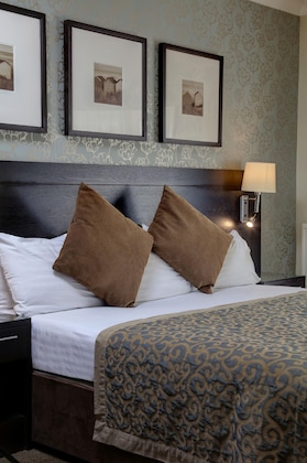 Gallery - The Norfolk Royale Hotel