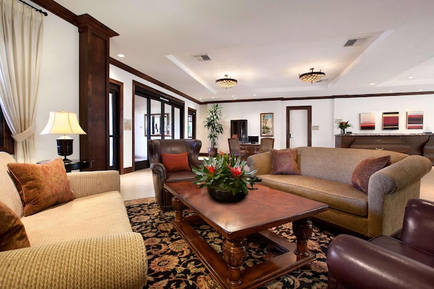 Gallery - Embassy Suites La Quinta