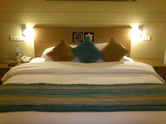 Gallery - Lemon Tree Hotel, East Delhi Mall, Kaushambi