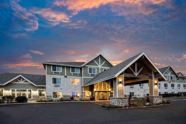Gallery - La Quinta Inn & Suites By Wyndham Newport