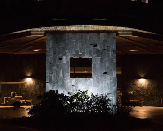 Gallery - Black Rock Oceanfront Resort
