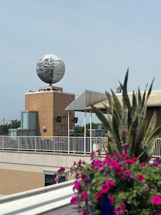 Gallery - Moonrise Hotel