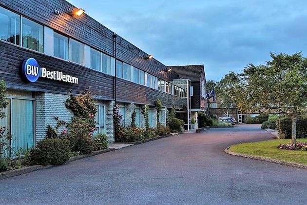 Gallery - Tiverton Hotel Lounge & Venue
