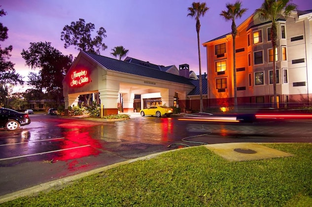 Gallery - Hampton Inn & Suites Tampa North