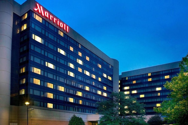 Gallery - Newark Liberty International Airport Marriott