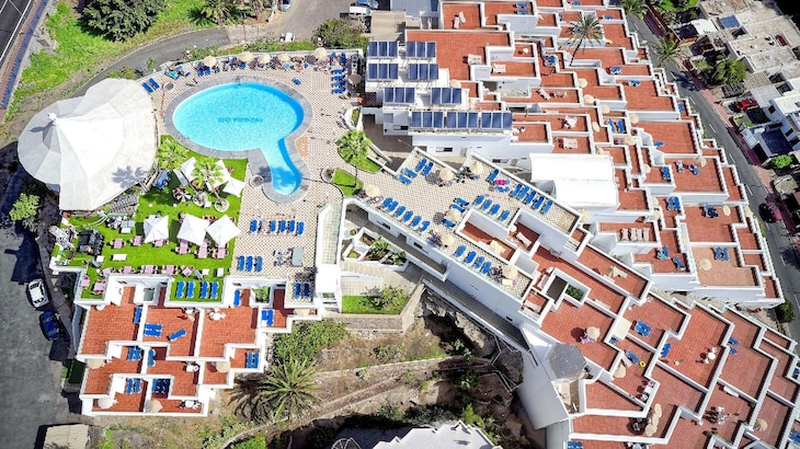 Gallery - Apartamentos Rio Piedras