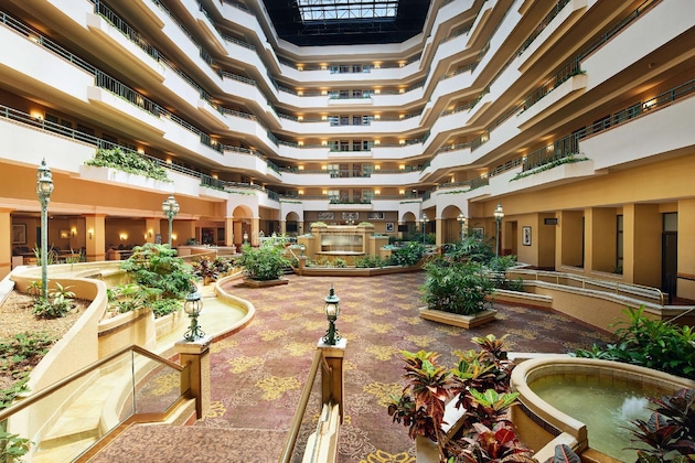 Gallery - Embassy Suites Greensboro Airport