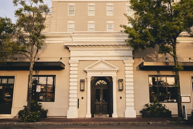 Gallery - Emeline Hotel