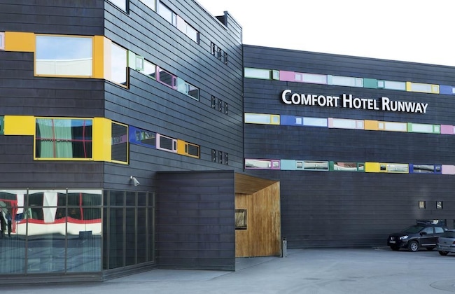 Gallery - Comfort Hotel Runway