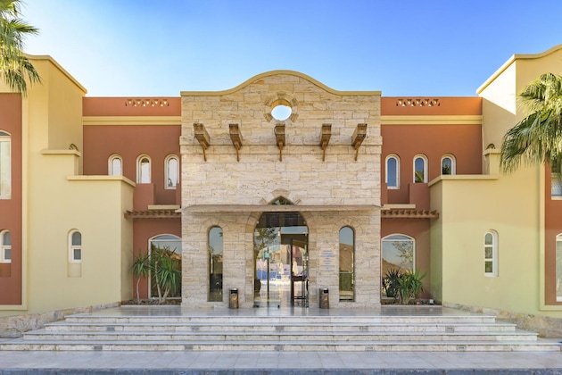 Gallery - Marina Plaza Hotel, Tala Bay