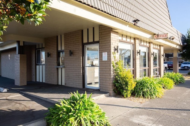 Gallery - Super 8 By Wyndham Eureka