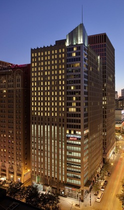 Gallery - Courtyard By Marriott Chicago Magnificent Mile