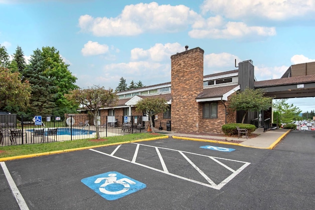 Gallery - Best Western University Inn