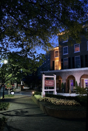 Gallery - The Tidewater Inn
