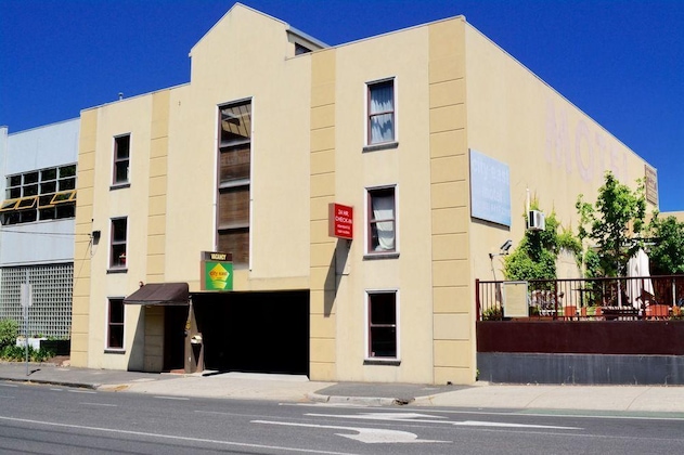 Gallery - City East Motel