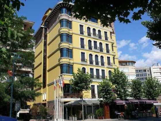 Gallery - Mega Residence Hotel