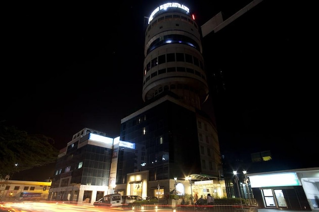Gallery - Hotel Om Tower