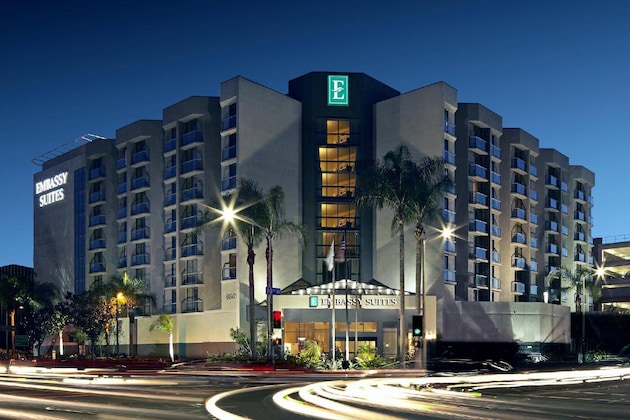 Gallery - Embassy Suites By Hilton Lax North Hotel